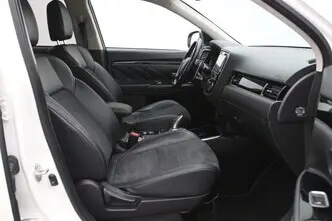 Mitsubishi Outlander, 2.4, 99 kW, pistikhübriid, automaat, nelikvedu