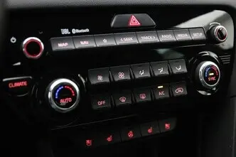 Kia Sportage, 1.6, 100 kW, hybrid, manual, front-wheel drive
