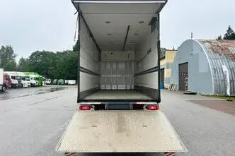 Volvo FM330, 250 kW, diesel, automatic