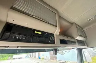 Volvo FM330, 250 kW, diesel, automatic