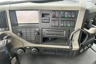 Volvo FM330, 250 kW, diesel, automatic
