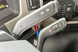 Volvo FM330, 250 kW, diesel, automatic