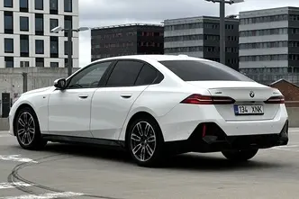 BMW 520, 2.0, 145 kW, hybrid, automatic, four-wheel drive