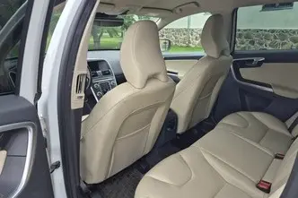 Volvo XC60, 2.0, 140 kW, diesel, automatic, front-wheel drive