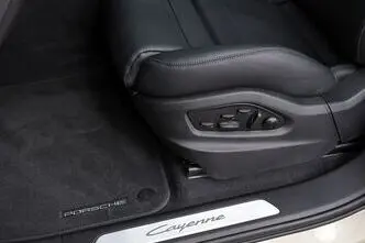Porsche Cayenne, 3.0, 224 kW, pistikhübriid, automaat, nelikvedu