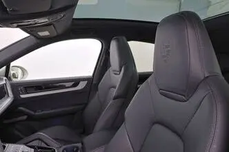 Porsche Cayenne, 3.0, 224 kW, pistikhübriid, automaat, nelikvedu