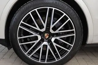 Porsche Cayenne, 3.0, 224 kW, pistikhübriid, automaat, nelikvedu