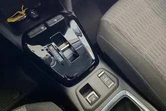 Opel Corsa, elekter, automaat, esivedu