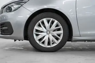 Peugeot 308, 1.2, 96 kW, бензин, механическая, передний привод