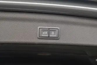 Audi Q3, 2.0, 140 kW, бензин, автомат, полный привод