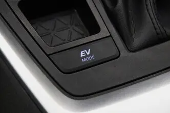 Toyota RAV4, 2.5, 131 kW, гибрид, автомат, передний привод