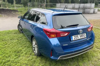 Toyota Auris, 1.8, 73 kW, hübriid, automaat, esivedu