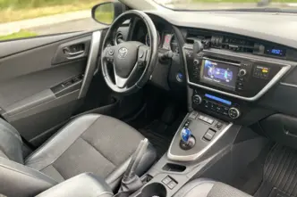 Toyota Auris, 1.8, 73 kW, hübriid, automaat, esivedu