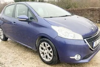 Peugeot 208, 1.2, 60 kW, petrol, manual, front-wheel drive