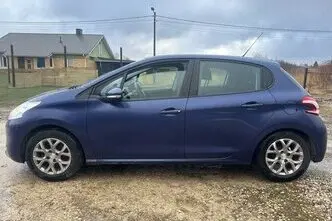Peugeot 208, 1.2, 60 kW, petrol, manual, front-wheel drive