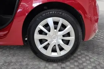 Opel Corsa, elekter, automaat, esivedu