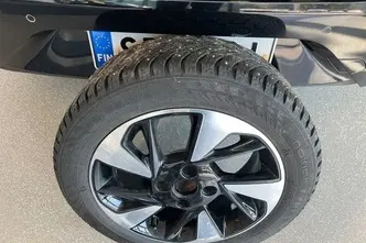 Opel Corsa, elekter, automaat, esivedu