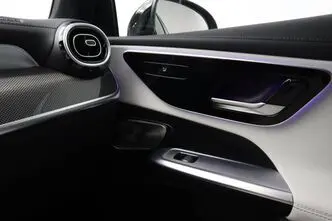Mercedes-Benz GLC 200, 2.0, 150 kW, hybrid, automatic, four-wheel drive