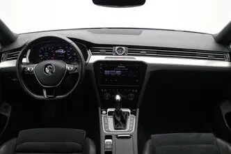 Volkswagen Passat, 1.4, 110 kW, bensiin, automaat, esivedu