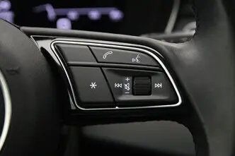 Audi A4, 2.0, 100 kW, гибрид, автомат, передний привод