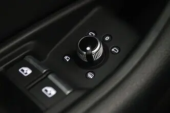 Audi A4, 2.0, 100 kW, гибрид, автомат, передний привод