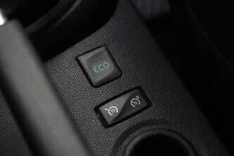 Renault Captur, 0.9, 66 kW, бензин, механическая, передний привод