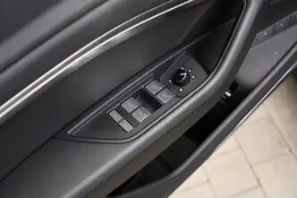 Audi e-tron, 230 kW, elekter, automaat, nelikvedu