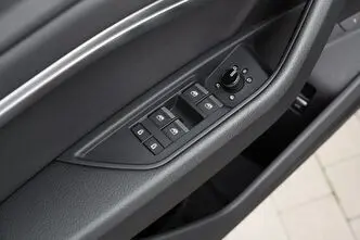 Audi e-tron, 300 kW, elekter, automaat, nelikvedu