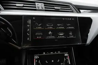 Audi e-tron, 300 kW, elekter, automaat, nelikvedu