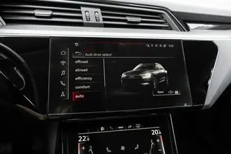 Audi e-tron, 300 kW, elekter, automaat, nelikvedu