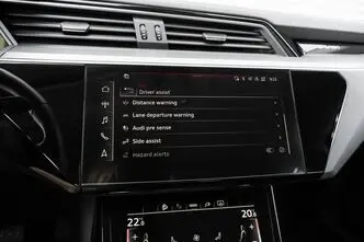 Audi e-tron, 300 kW, elekter, automaat, nelikvedu