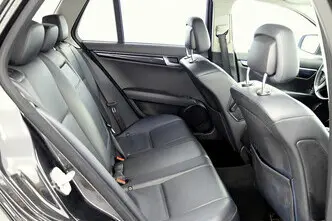 Mercedes-Benz C 200, 2.1, 100 kW, дизель, автомат, задний привод