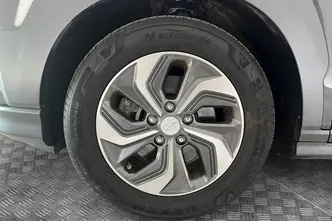 Hyundai Kona, 1.6, 77 kW, hybrid, automatic, front-wheel drive