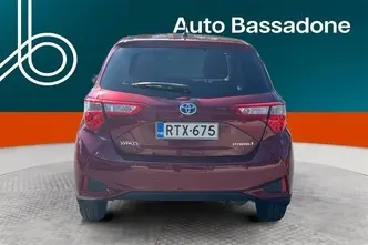 Toyota Yaris, 1.5, 74 kW, гибрид, автомат, передний привод