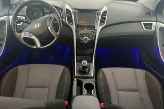 Hyundai i30, 1.6, 99 kW, бензин, механическая, передний привод