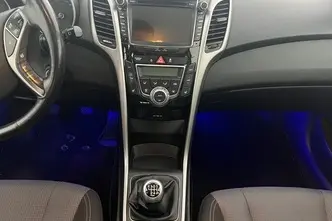 Hyundai i30, 1.6, 99 kW, бензин, механическая, передний привод