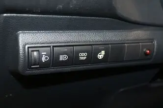 Toyota Corolla, 1.5, 92 kW, бензин, механическая, передний привод
