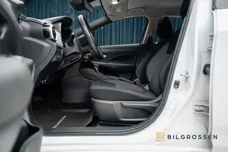Nissan Micra, 1.0, 68 kW, bensiin, automaat, nelikvedu