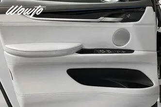BMW X5, 4.4, 423 kW, bensiin, automaat, nelikvedu