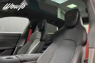 Porsche Taycan, 380 kW, elekter, automaat, nelikvedu