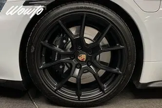 Porsche Taycan, 380 kW, elekter, automaat, nelikvedu