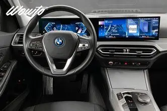 BMW 330, 2.0, 215 kW, hübriid, automaat, nelikvedu
