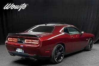 Dodge Challenger, 5.7, 280 kW, petrol, automatic, four-wheel drive