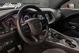Dodge Challenger, 5.7, 280 kW, petrol, automatic, four-wheel drive