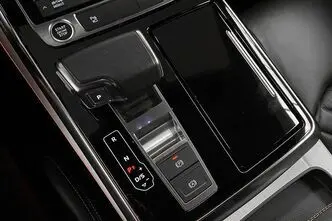Audi Q8, 3.0, 340 kW, hybrid, automatic, four-wheel drive