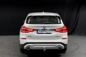 BMW X3, 2.0, 135 kW, бензин, автомат, полный привод
