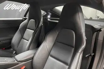Porsche 718, 2.0, 220 kW, petrol, manual, four-wheel drive