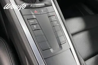Porsche 718, 2.0, 220 kW, petrol, manual, four-wheel drive