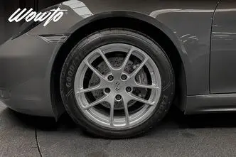 Porsche 718, 2.0, 220 kW, petrol, manual, four-wheel drive