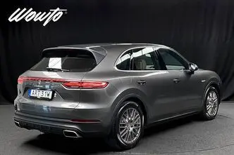 Porsche Cayenne, 3.0, 340 kW, hybrid, automatic, four-wheel drive